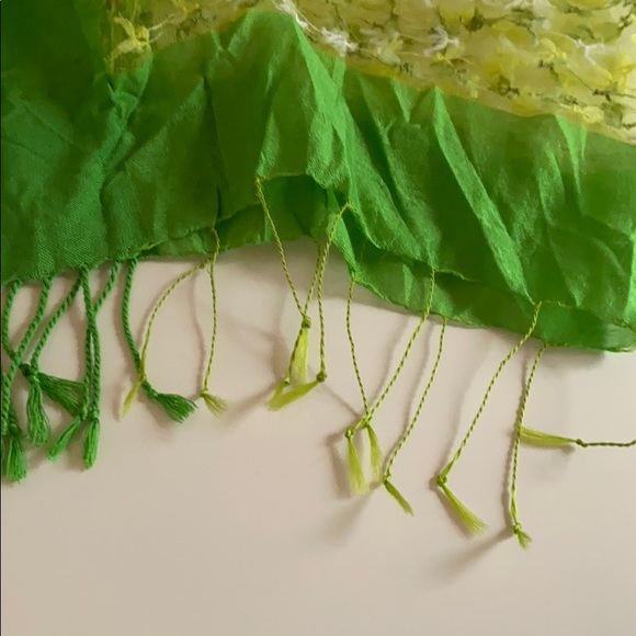 Scarf - Picture 3 of 5